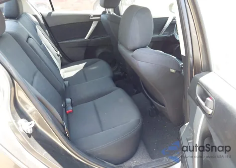 2011 Mazda Mazda3 S Sport z USA, uszkodzony, nr VIN JM1BL1U69B1475745